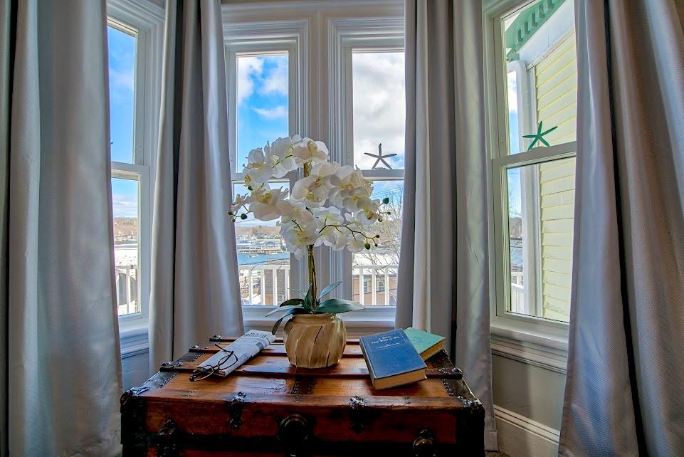 Captain Sawyer'S Bed And Breakfast Бутбей-Харбор Экстерьер фото